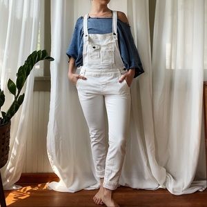 Free People | White Denim Overalls!